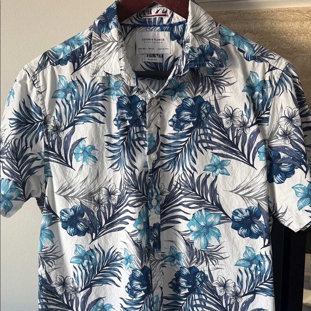 Tropical Blue and White Shirt, slim fit